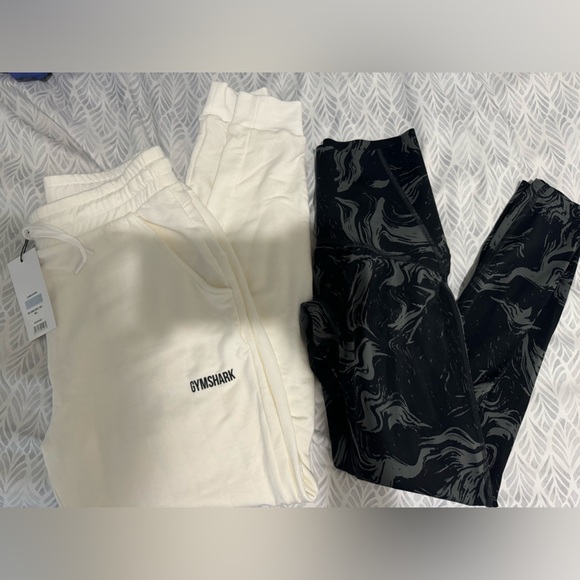 GYMSHARK LOT- 2 PAIRS, ONE PRICE! - Picture 1 of 4